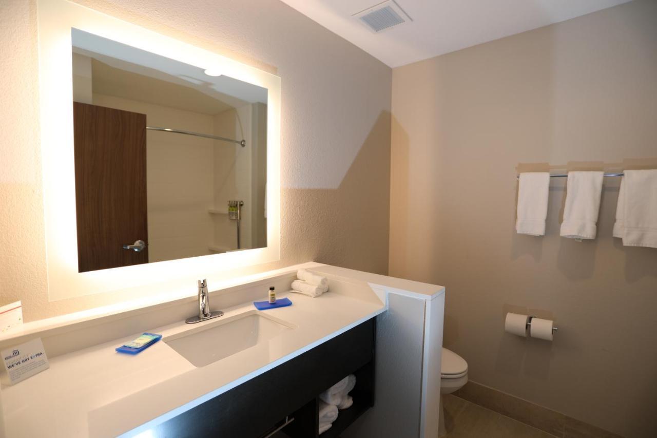 Holiday Inn Express & Suites - Forney By Ihg מראה חיצוני תמונה